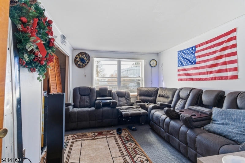 Simmons Lake - Residential