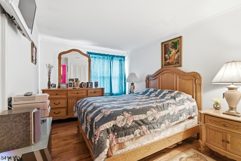 Simmons Lake - Residential