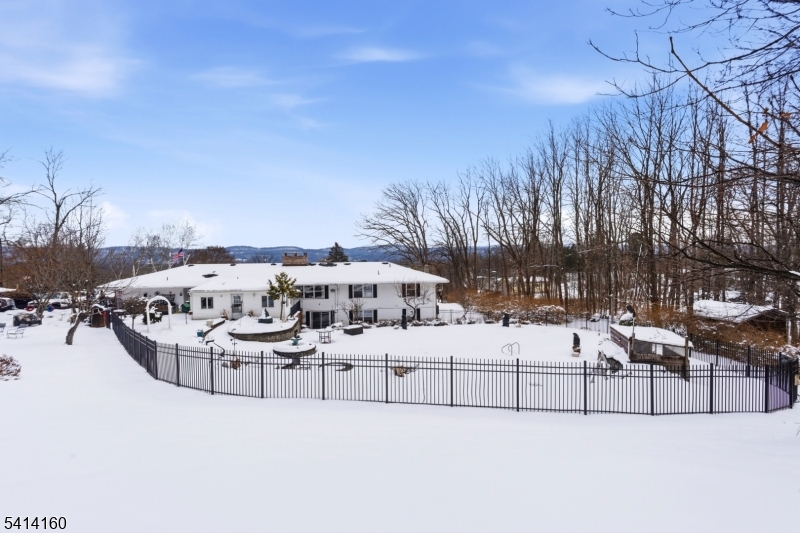 Simmons Lake - Residential