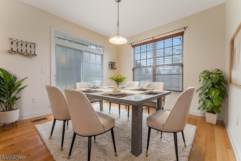 Allamuchy Twp., New Jersey 07840, United States, 3 Bedrooms Bedrooms, ,3 BathroomsBathrooms,Residential,Active,110666