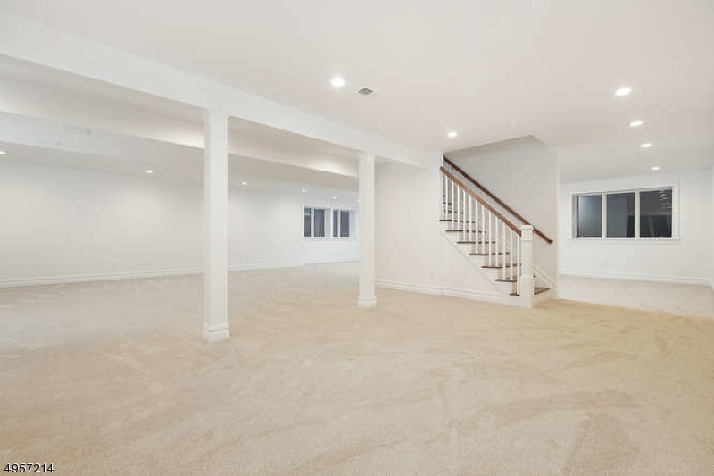 New Vernon - Residential