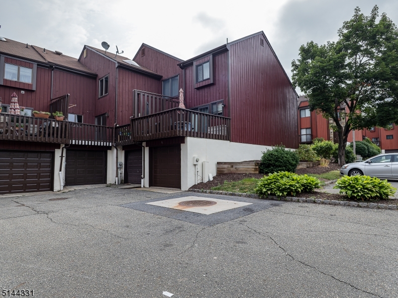 Hastings Square - Residential