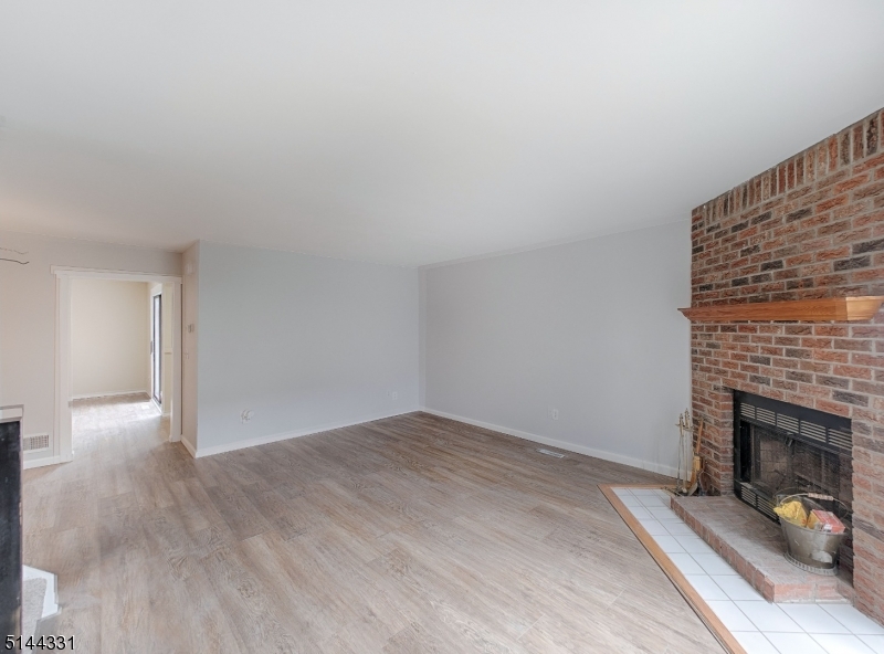 Hastings Square - Residential