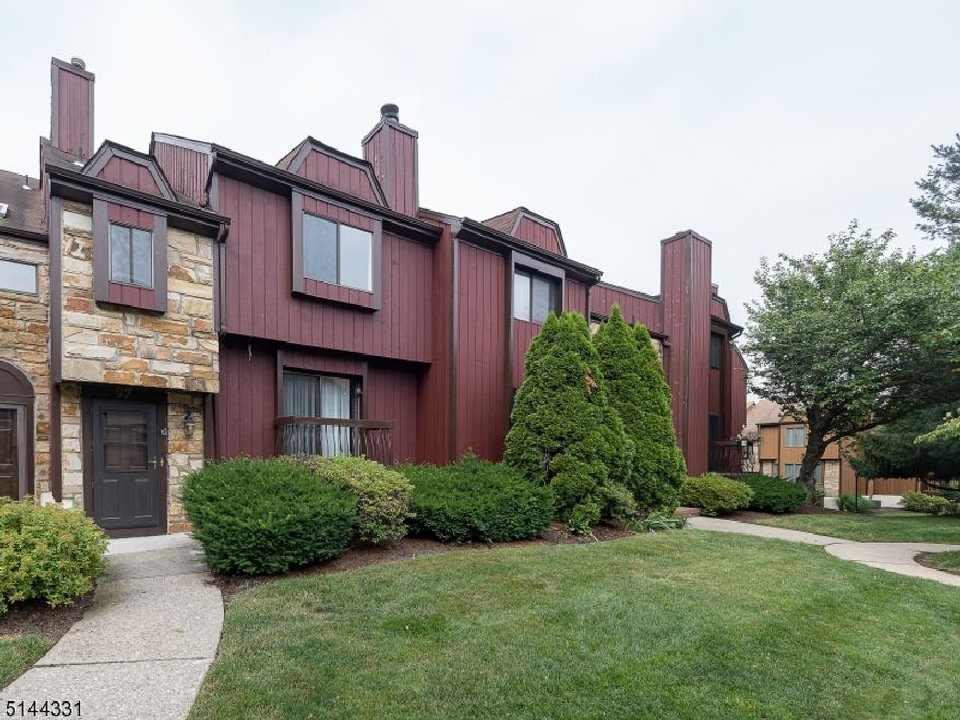 Recently renovated and painted larger 2 bedroom unit with fireplace and family room. Neutral decor, partially finished basement, new appliances. Country club amenities including pool, tennis, playground, minutes to dining, Shop-Rite, movie theater, Home Depot, etc.  Hackettstown mailing address 07840