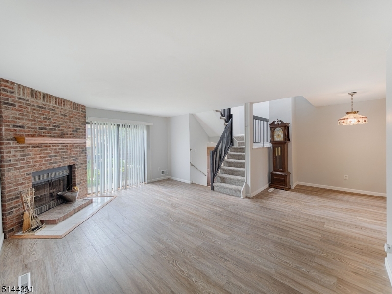 Hastings Square - Residential