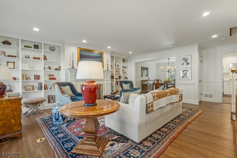 Eastgate Square Condo Assoc - Residential