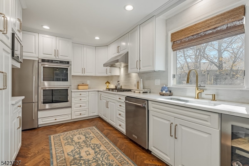 Eastgate Square Condo Assoc - Residential