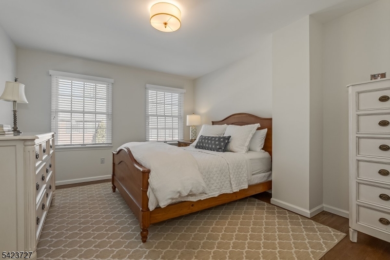 Eastgate Square Condo Assoc - Residential