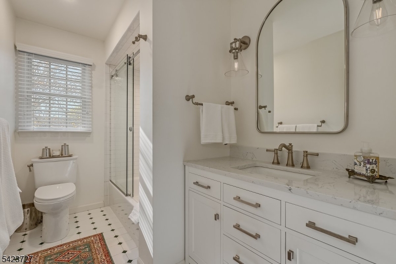 Eastgate Square Condo Assoc - Residential