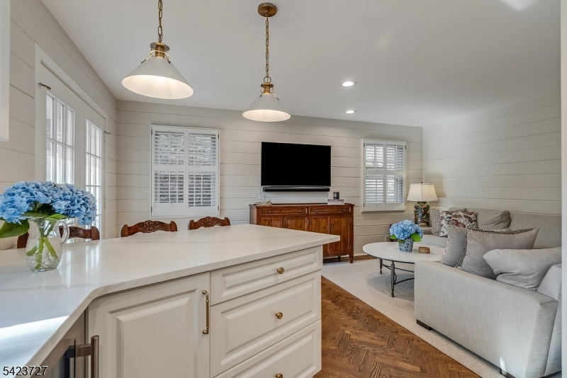 Eastgate Square Condo Assoc - Residential