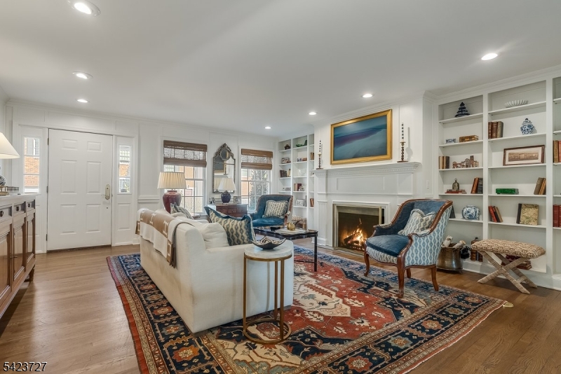 Eastgate Square Condo Assoc - Residential