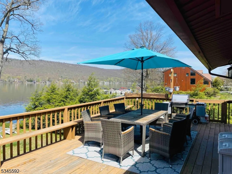 Greenwood Lake Lakefront - Residential