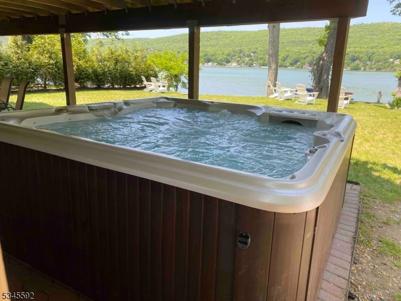 Greenwood Lake Lakefront - Residential