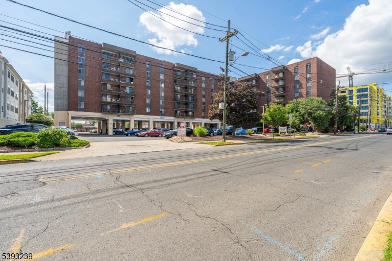 Linden Towers Condominiums - Residential