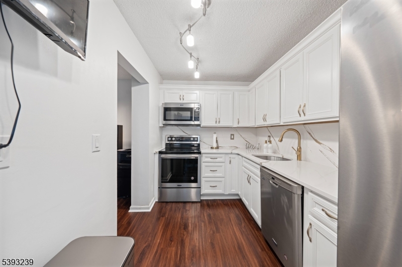 Linden Towers Condominiums - Residential