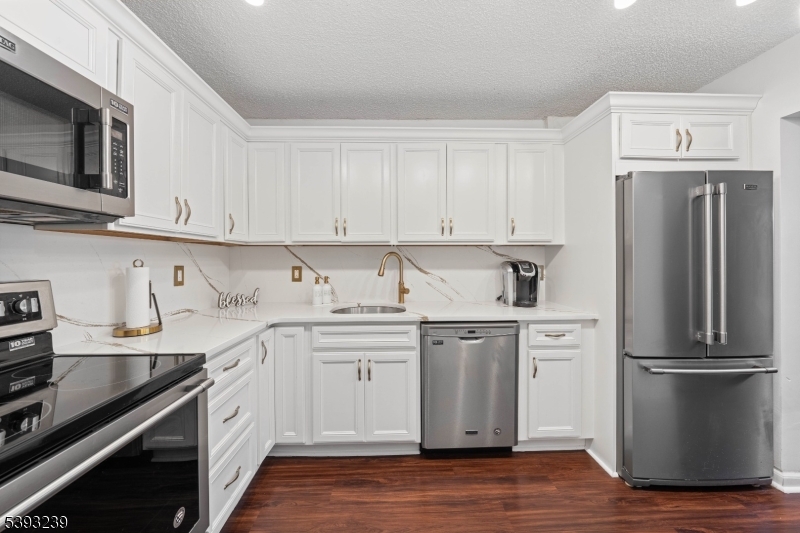 Linden Towers Condominiums - Residential