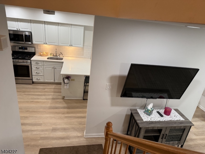 BERKLEY VILLAGE - Residential Lease