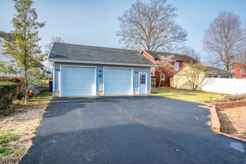 Neshanic Station - Residential