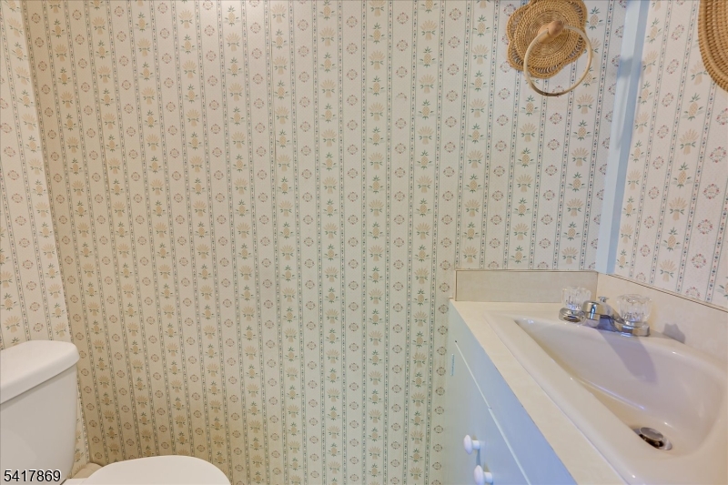 Neshanic Station - Residential