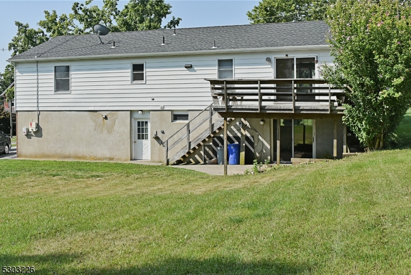 Photo 3 of 23 of 11 Ashford St house