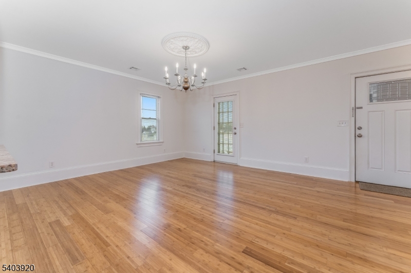 MAIN STREET - Residential Lease