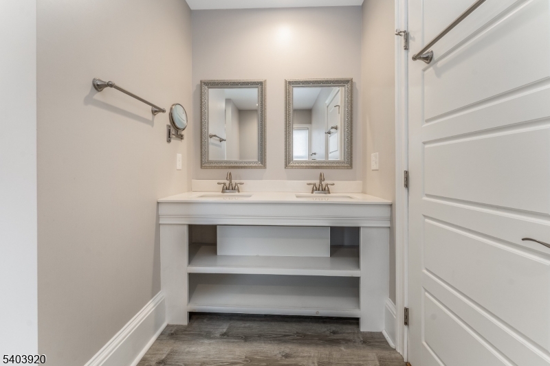 MAIN STREET - Residential Lease