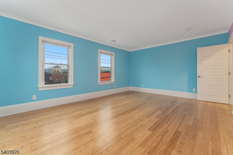 MAIN STREET - Residential Lease