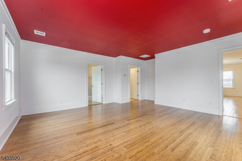 MAIN STREET - Residential Lease