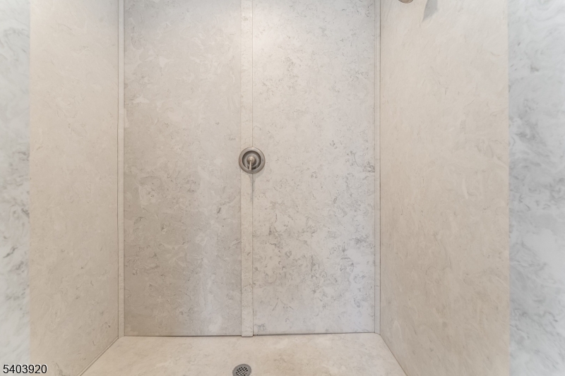 MAIN STREET - Residential Lease