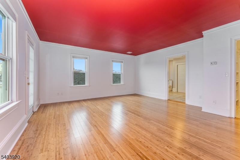 MAIN STREET - Residential Lease