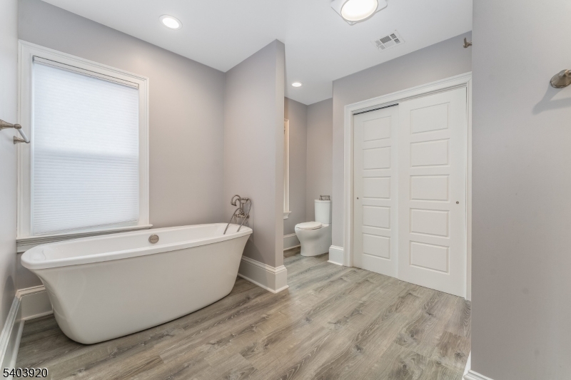 MAIN STREET - Residential Lease