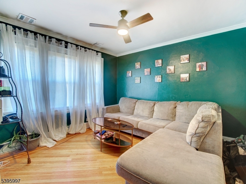 Watsessing - Residential Lease