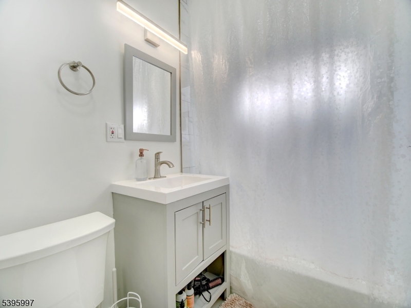 Watsessing - Residential Lease