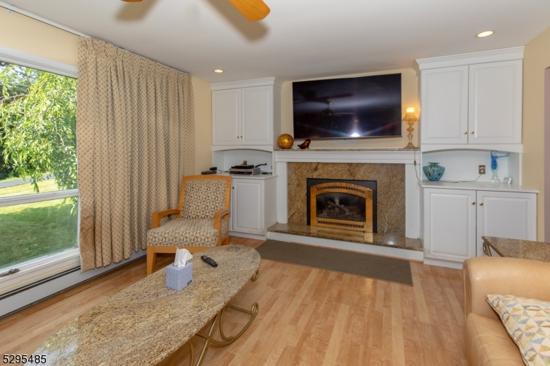 Simmons Lake - Residential