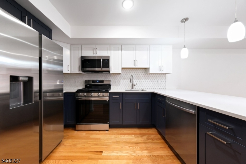 Photo 1 of 27 — 52 James St 2, Newark City, NJ 07102