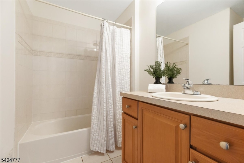 Montgomery Hills - Residential