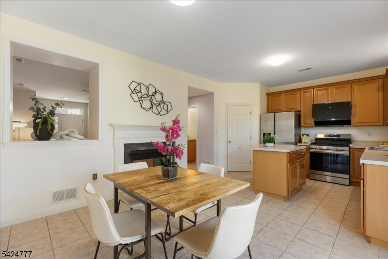 Montgomery Hills - Residential