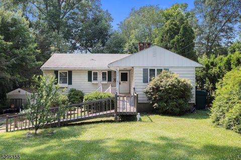 17 Crescent Dr, Jefferson Twp., NJ 07849 - #: 3908325