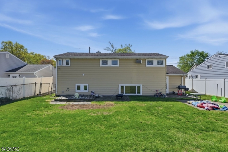 Woodbridge Knolls - Residential