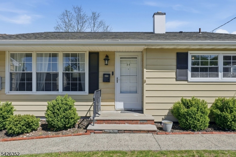 Woodbridge Knolls - Residential