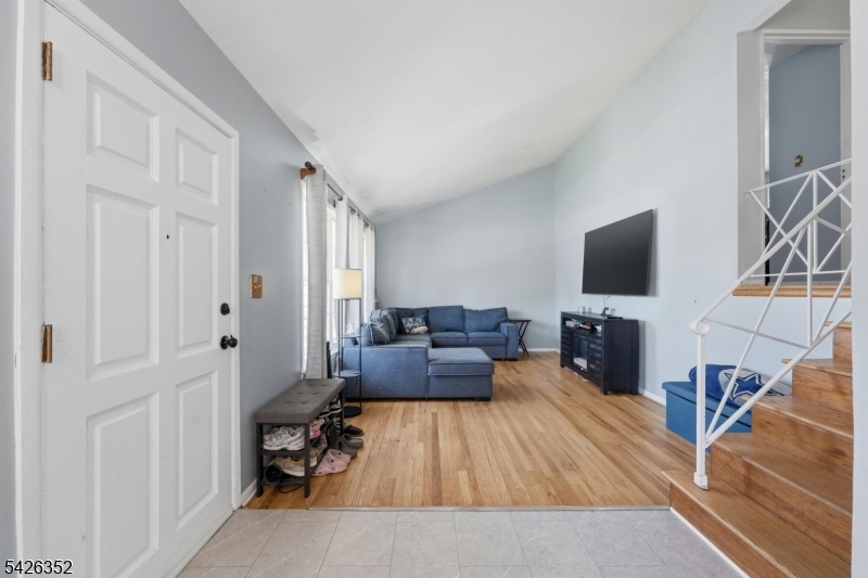 Woodbridge Knolls - Residential