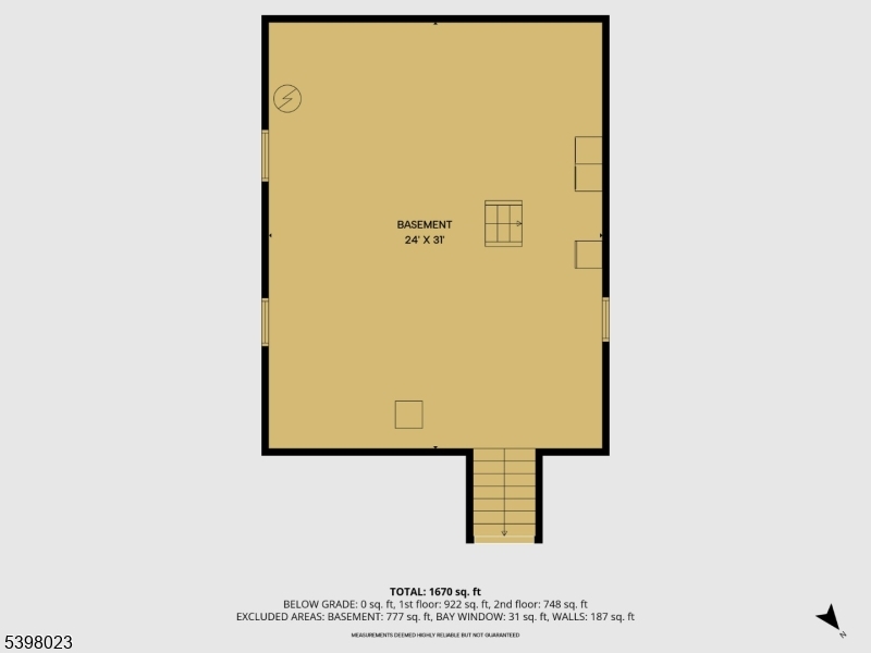 Main image without alt text