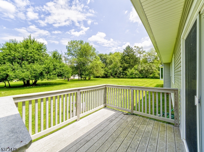 BROAD ACRES - Residential