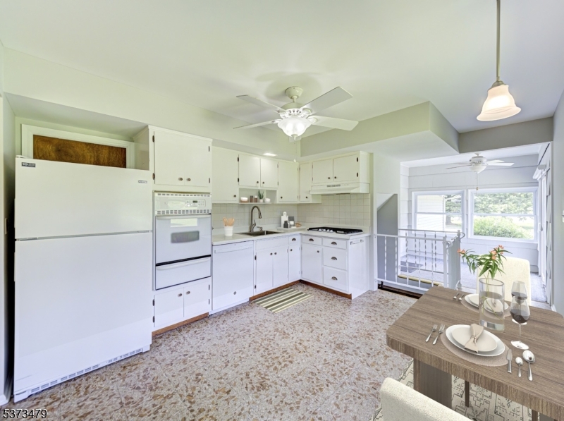 BROAD ACRES - Residential