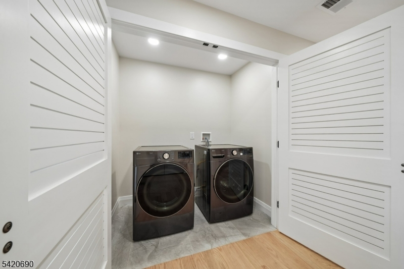 Central Villas - Residential