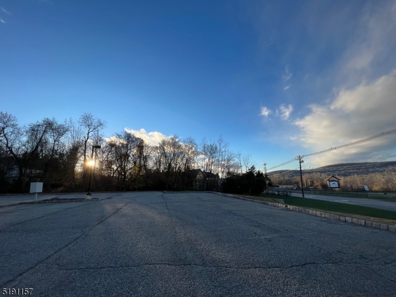 Vernon Twp., New Jersey 07462, United States, ,Commercial,Active,74096