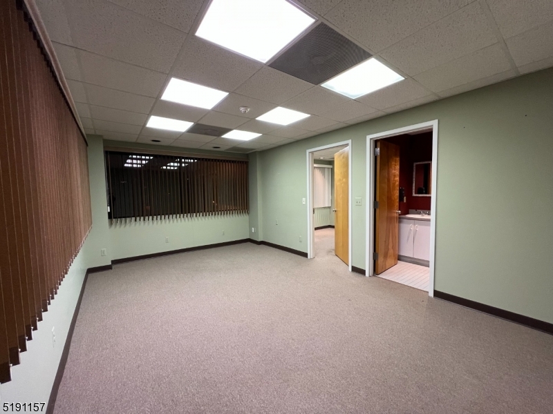 Vernon Twp., New Jersey 07462, United States, ,Commercial,Active,74096