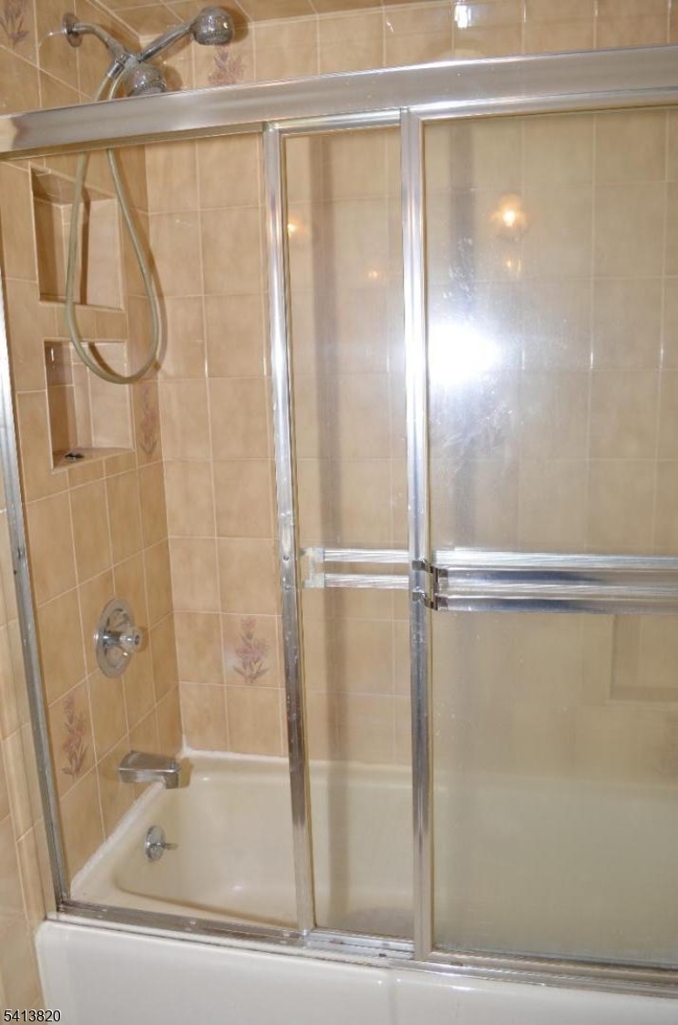 Inglehurst Village - Residential