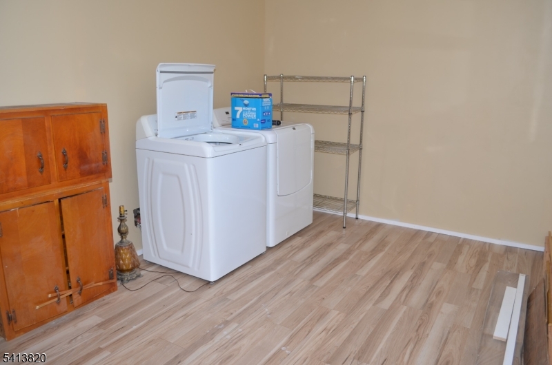 Inglehurst Village - Residential