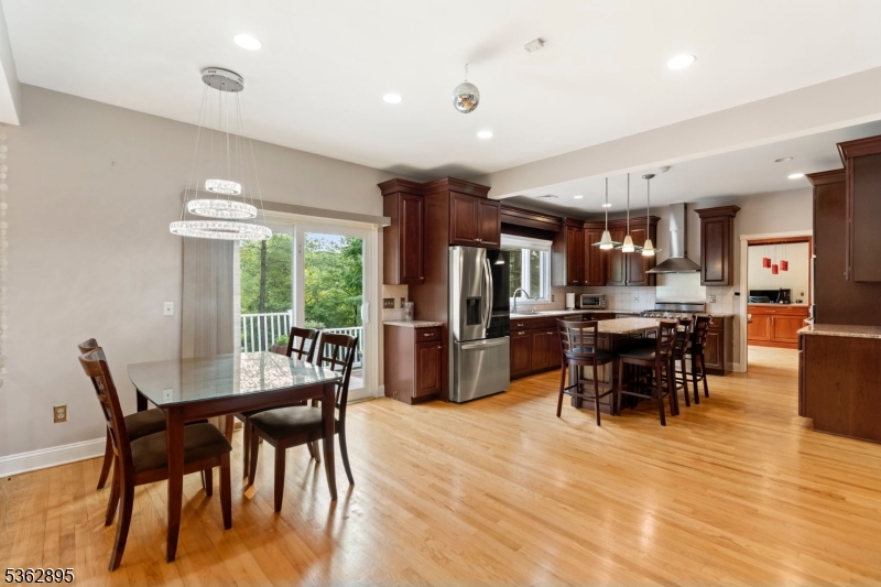 Woodlake Crest - Residential